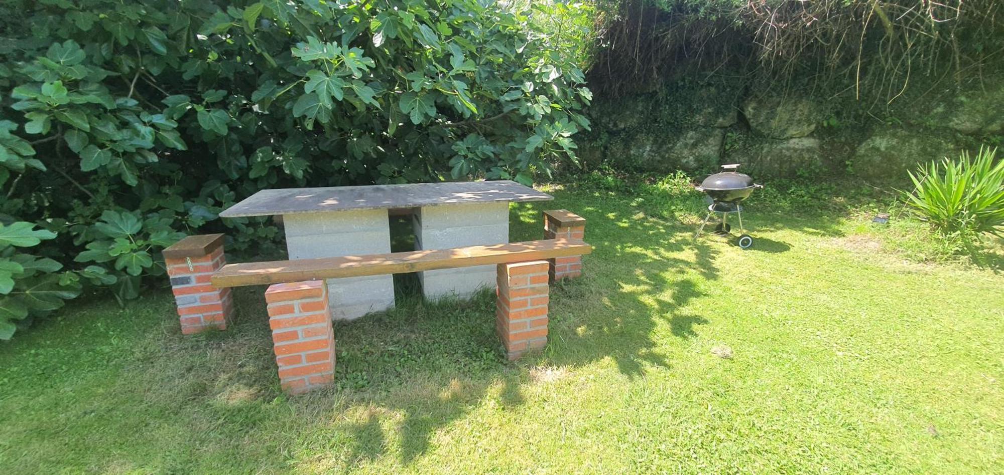 Fuente De Gueelo Casa de hóspedes San Bartolomé de Meruelo Exterior foto